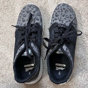 Avia Black and Gray Leopard Print Sneakers -9